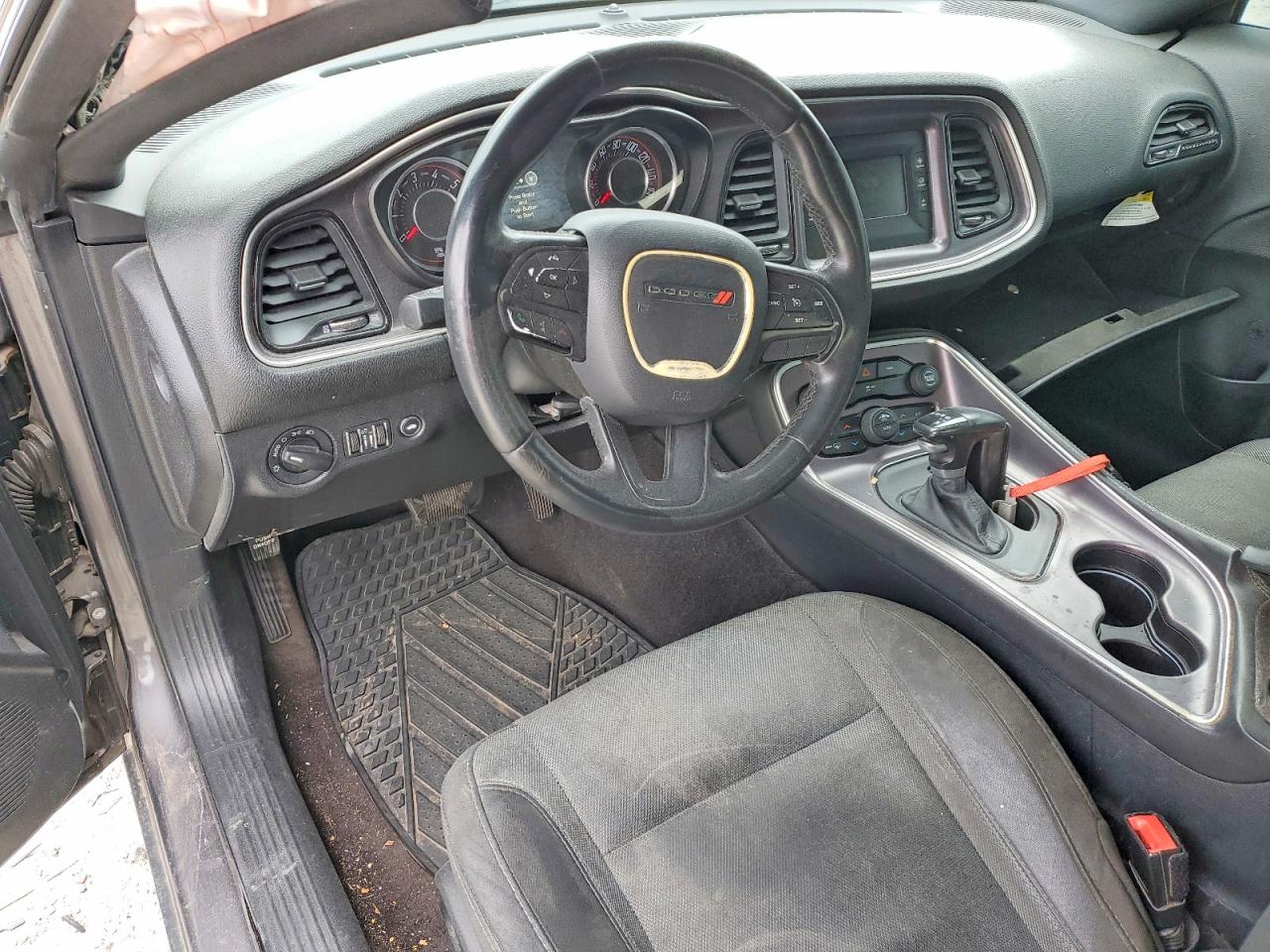 2016 DODGE CHALLENGER SXT photo 15