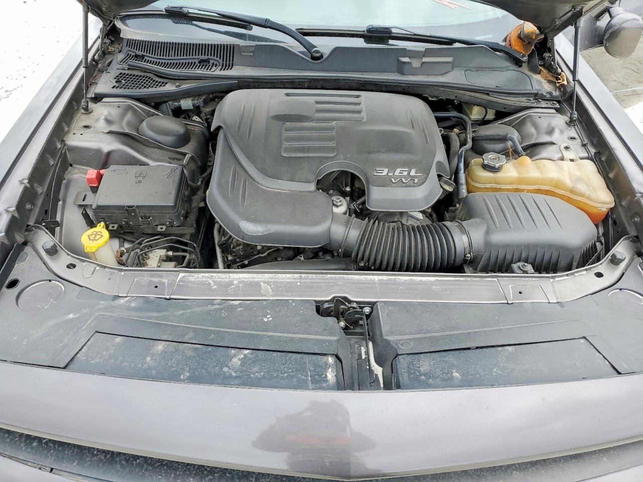 2016 DODGE CHALLENGER SXT photo 21