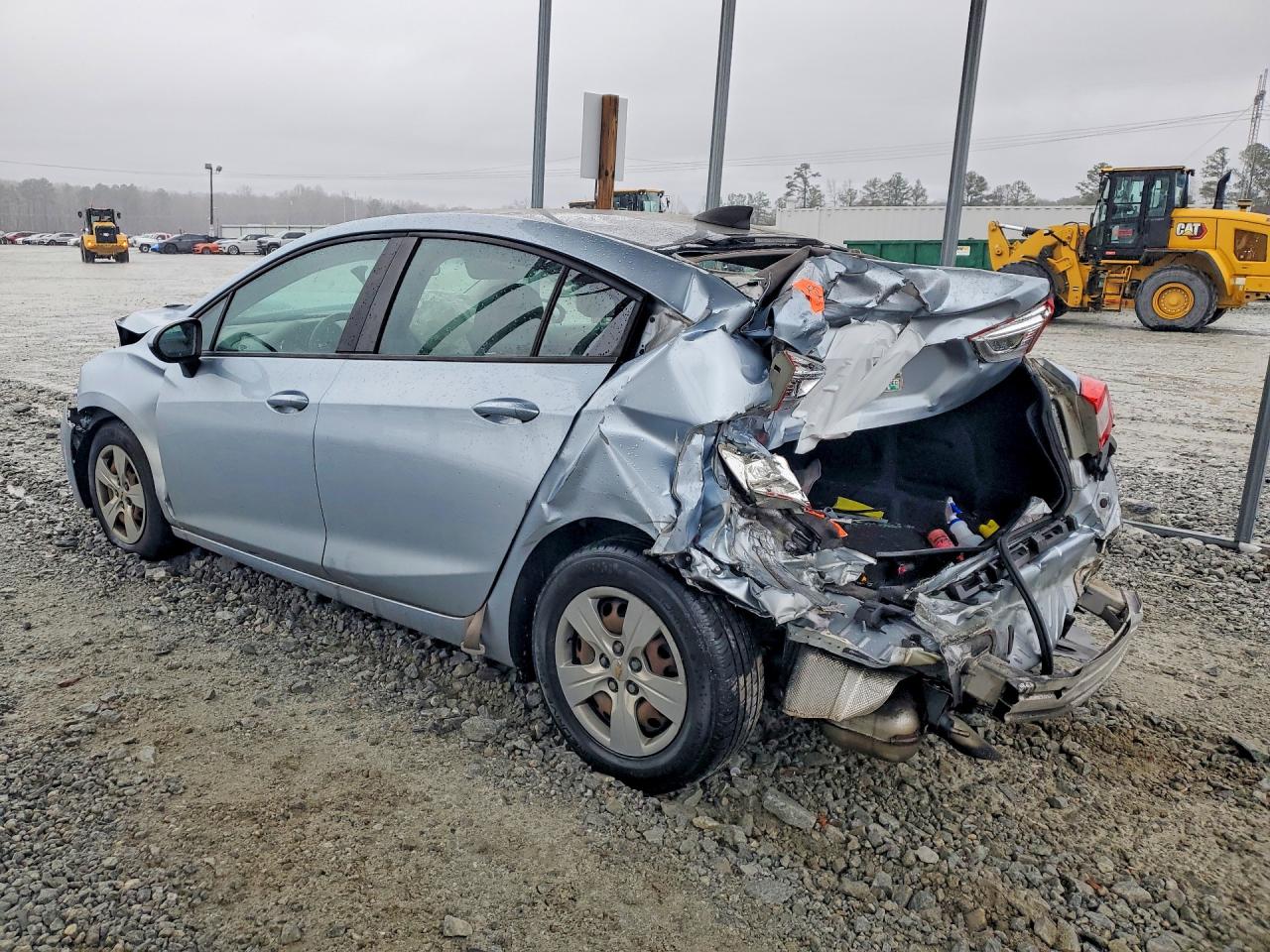 2017 CHEVROLET CRUZE LS photo 3