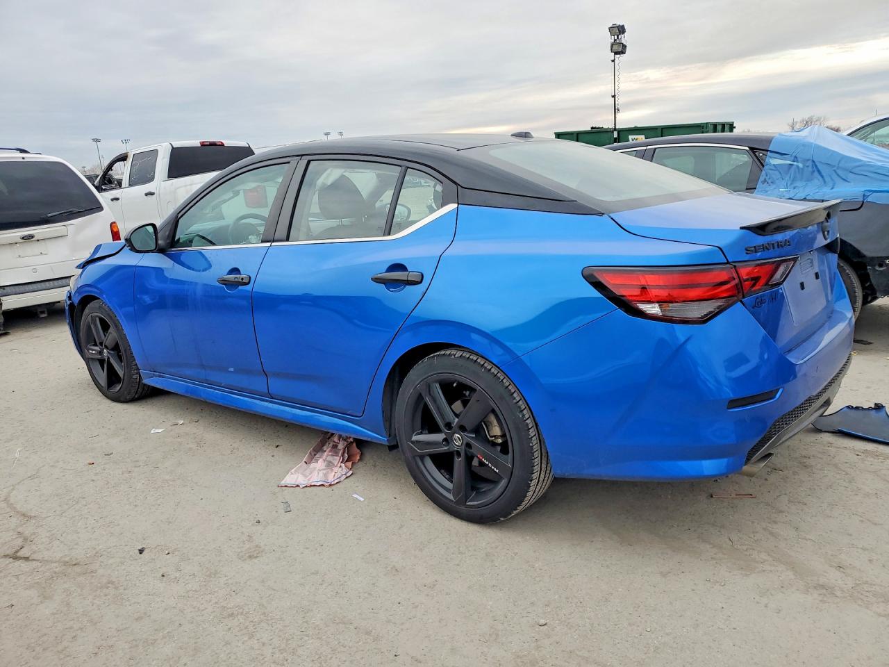 2022 NISSAN SENTRA SR photo 3