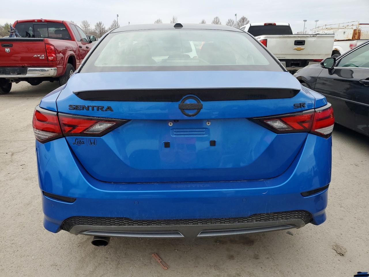 2022 NISSAN SENTRA SR photo 11