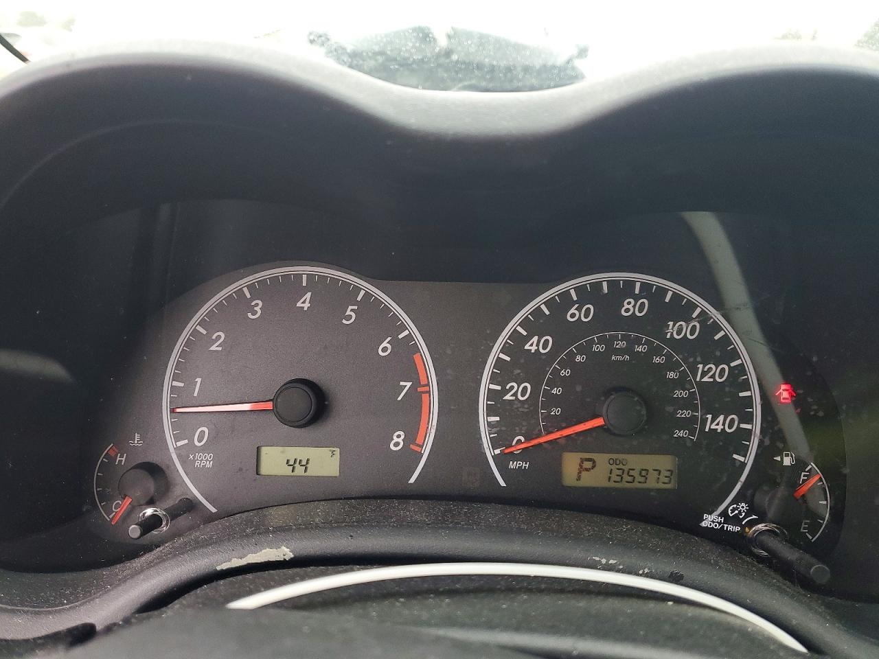 2011 TOYOTA COROLLA LE photo 25
