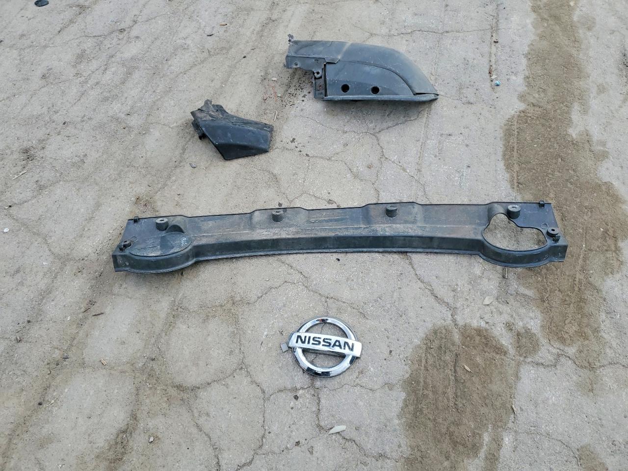 2005 NISSAN FRONTIER SE photo 12