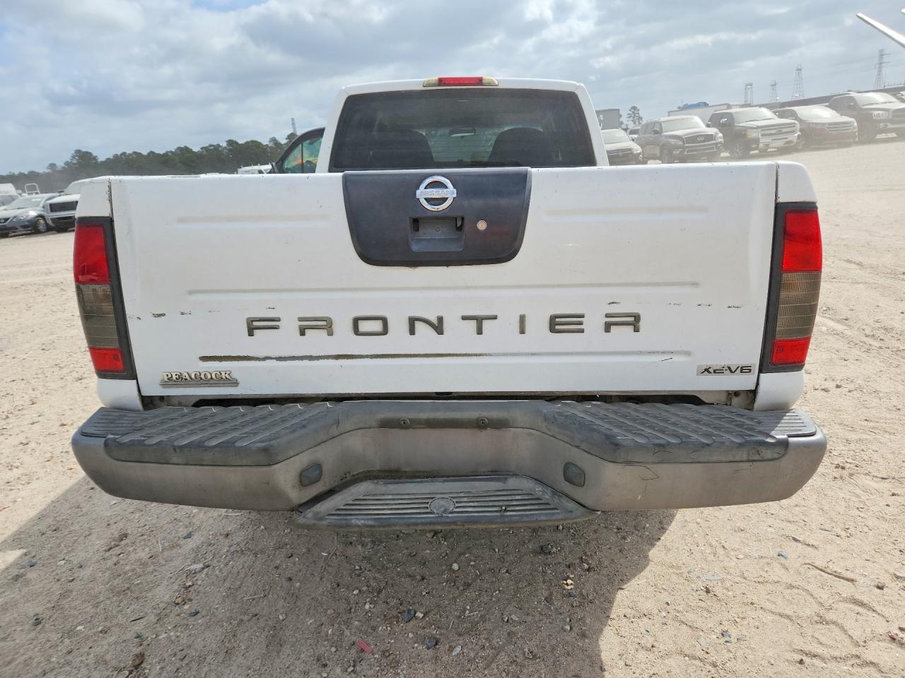 2002 NISSAN FRONTIER XE-V6 photo 11