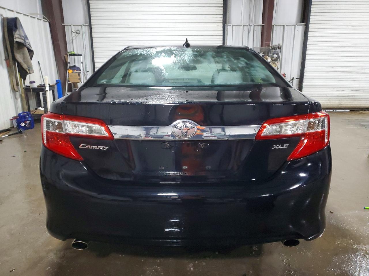 2012 TOYOTA CAMRY XLE V6 photo 11