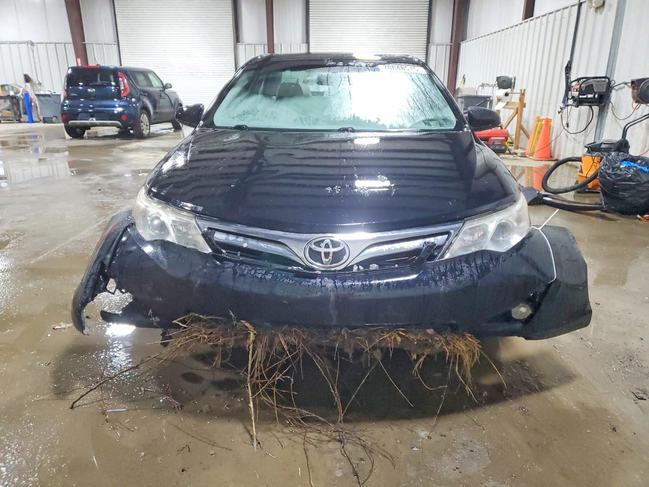 2012 TOYOTA CAMRY XLE V6 photo 9