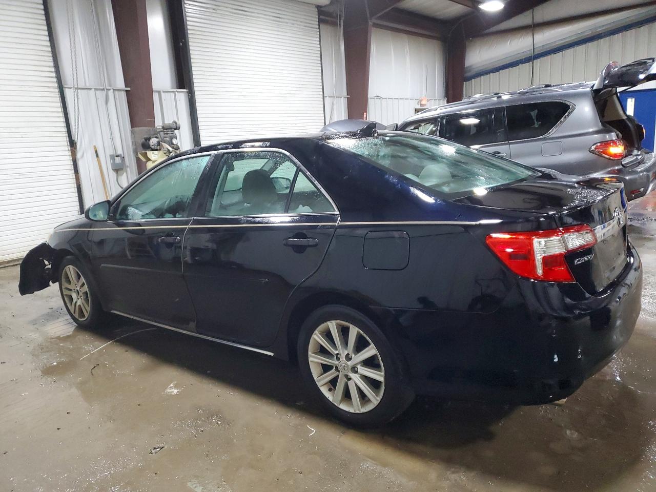 2012 TOYOTA CAMRY XLE V6 photo 3