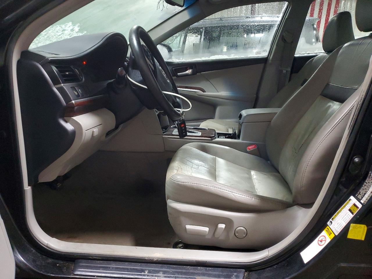 2012 TOYOTA CAMRY XLE V6 photo 13