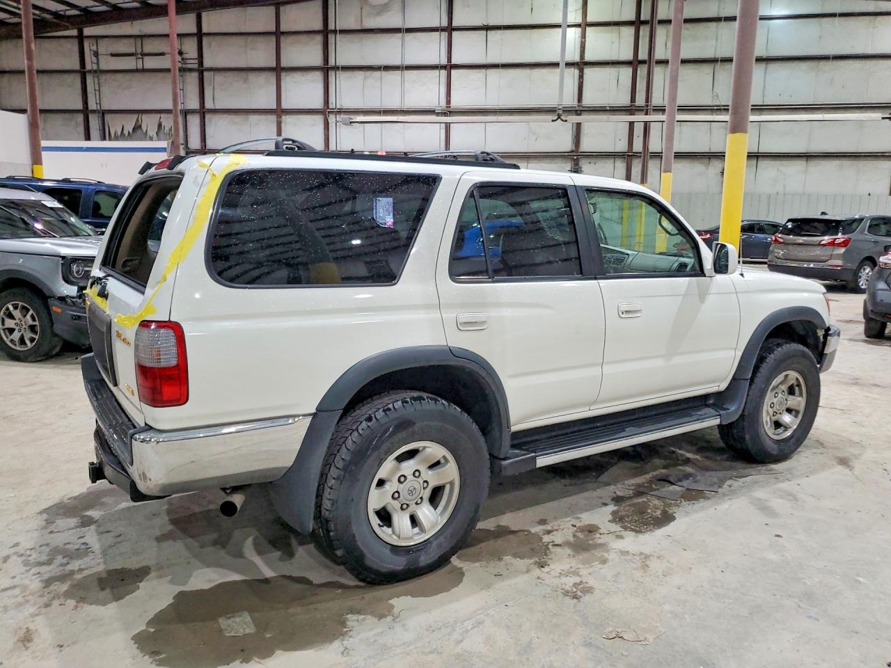 1999 TOYOTA 4RUNNER SR5 photo 3