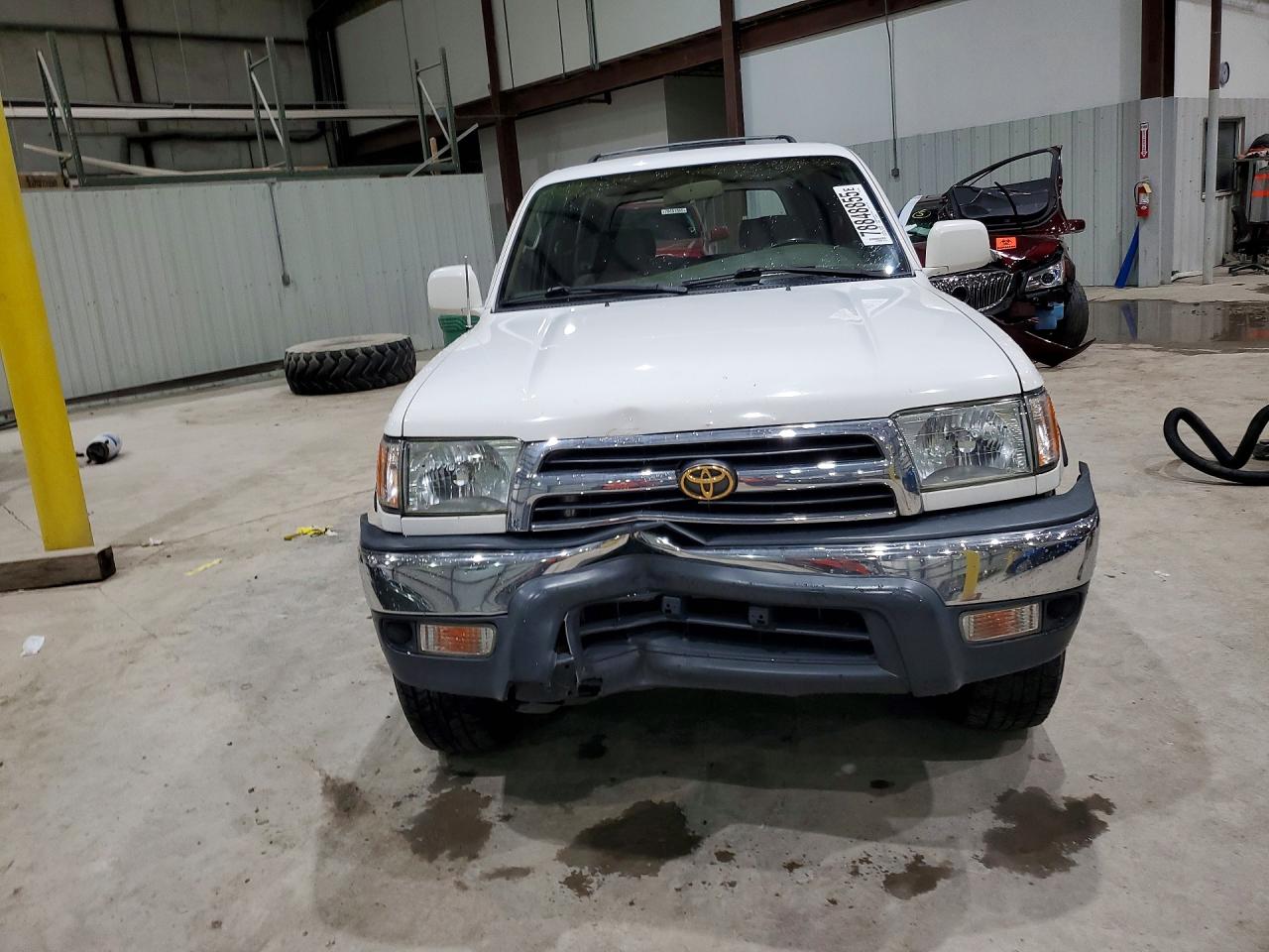 1999 TOYOTA 4RUNNER SR5 photo 5
