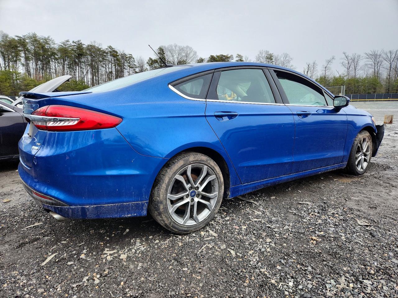 2017 FORD FUSION SE photo 3
