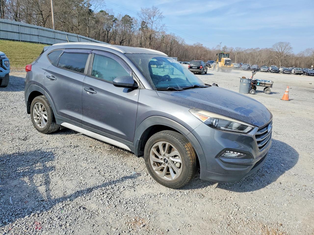2017 HYUNDAI TUCSON SE photo 10