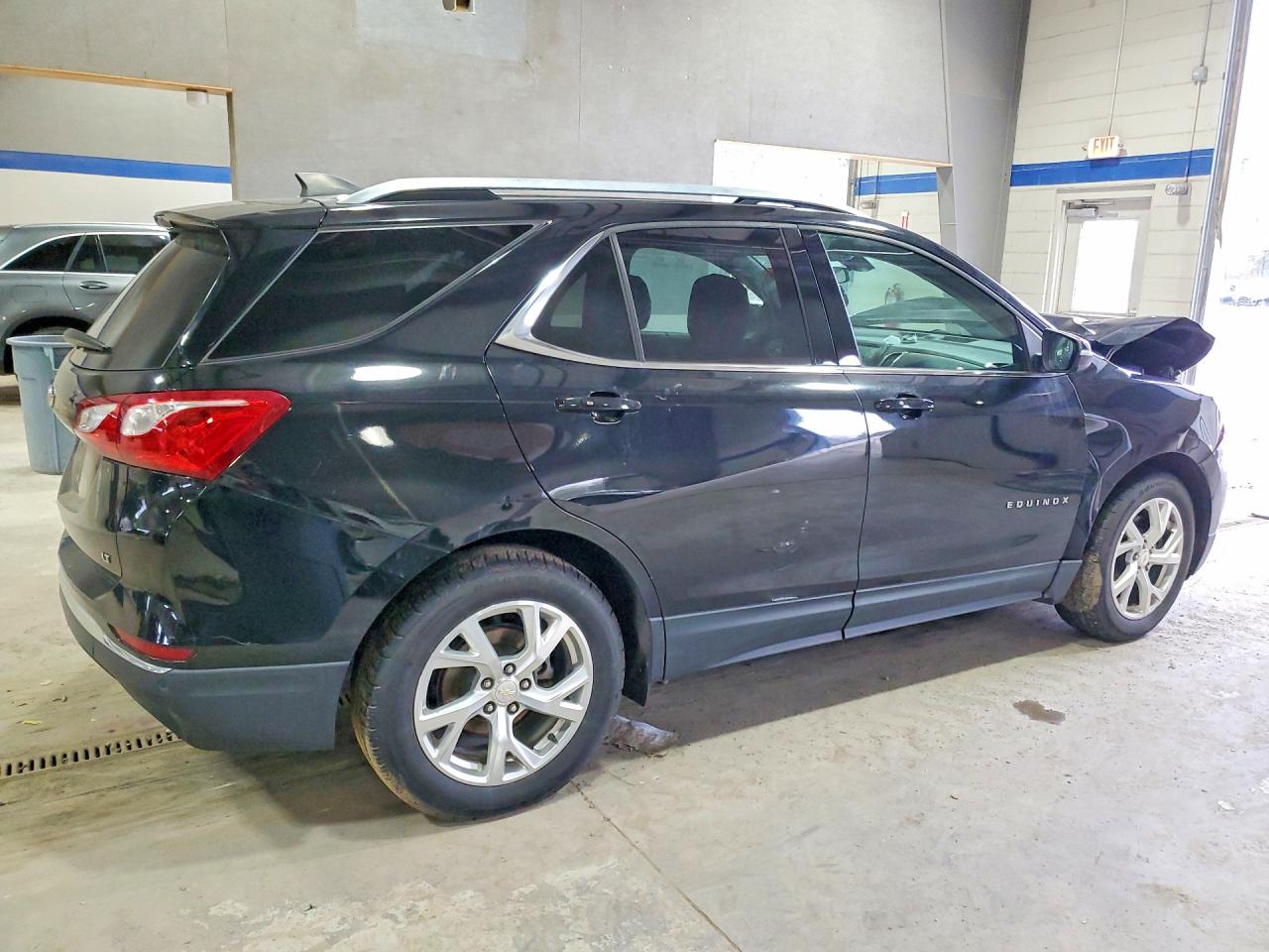 2018 CHEVROLET EQUINOX LT photo 3