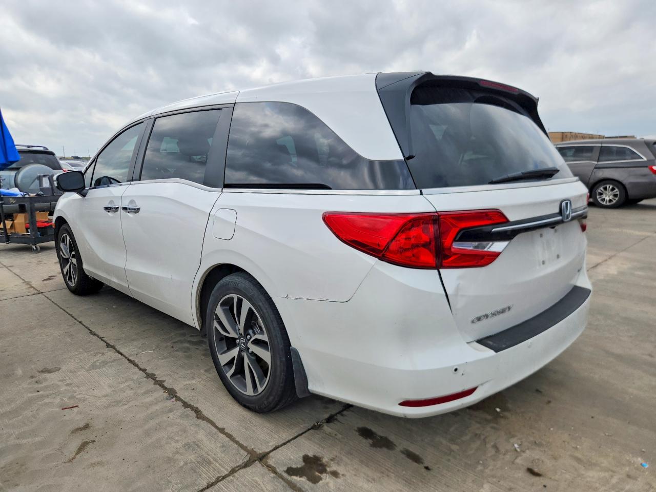2024 HONDA ODYSSEY TOURING photo 4