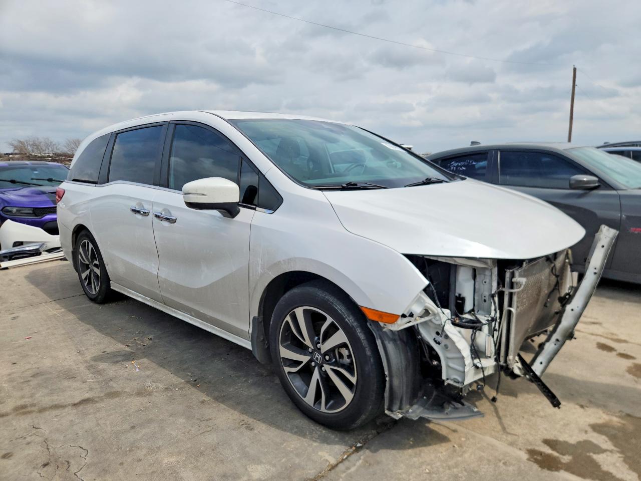 2024 HONDA ODYSSEY TOURING photo 10
