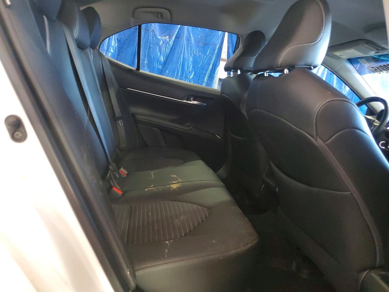 2018 TOYOTA CAMRY SE photo 10