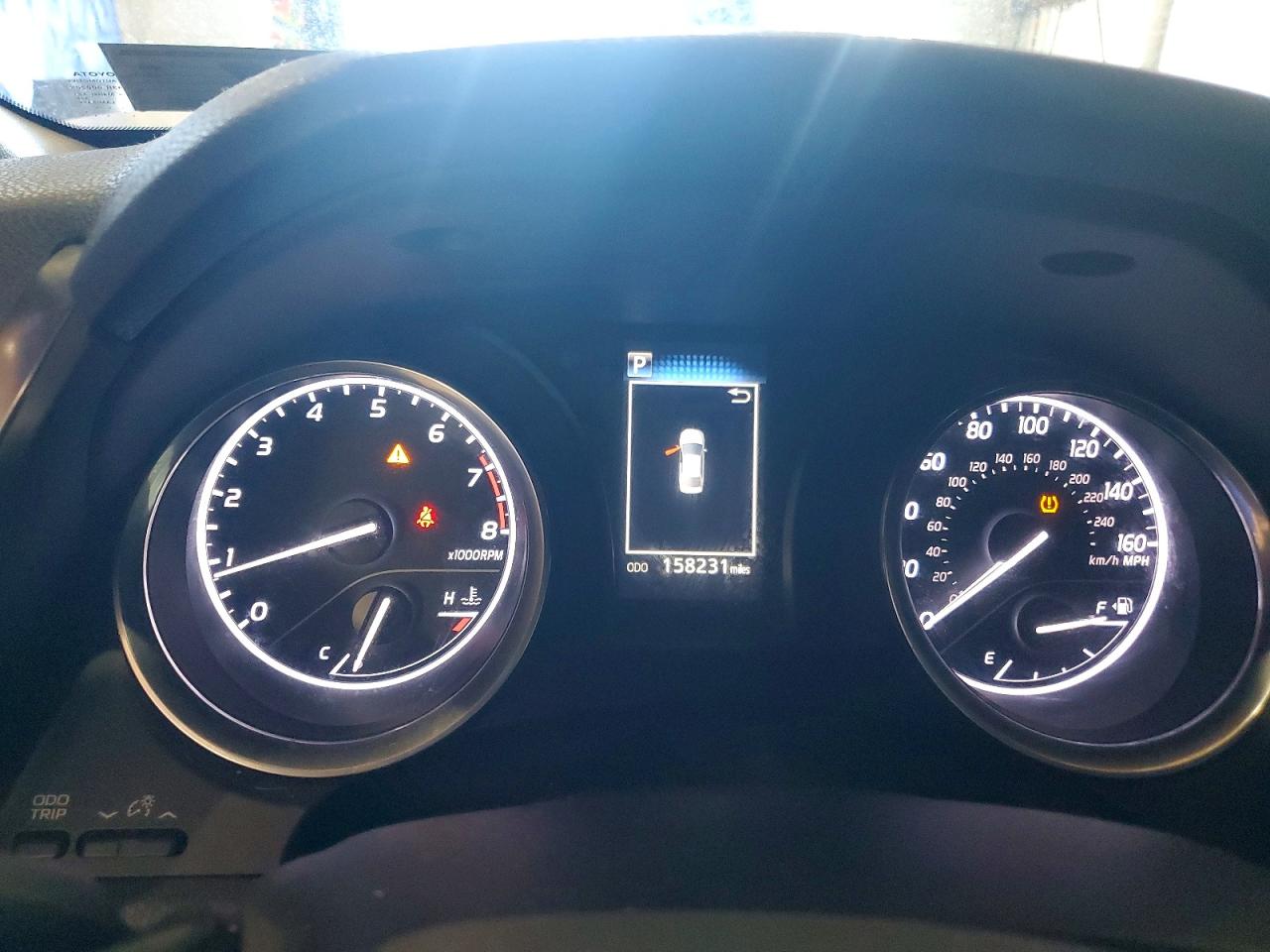 2018 TOYOTA CAMRY SE photo 9