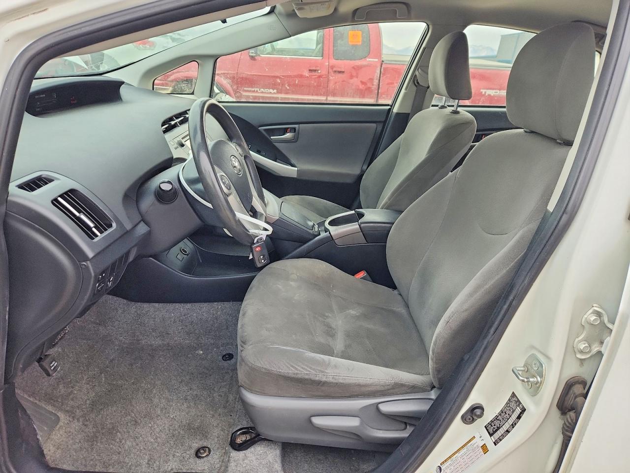 2014 TOYOTA PRIUS TWO photo 7