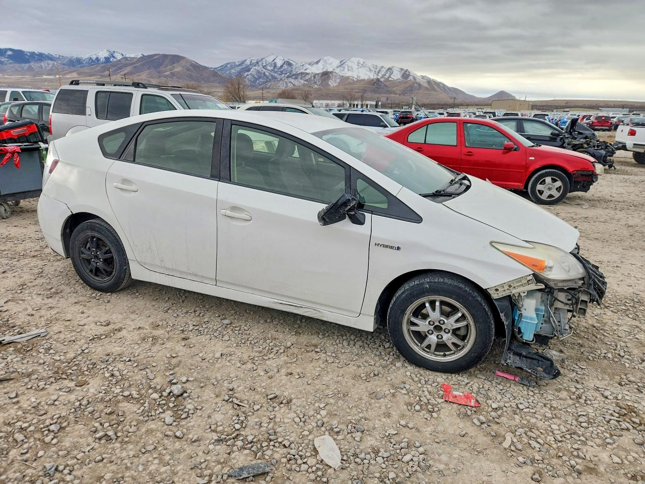 2014 TOYOTA PRIUS TWO photo 4