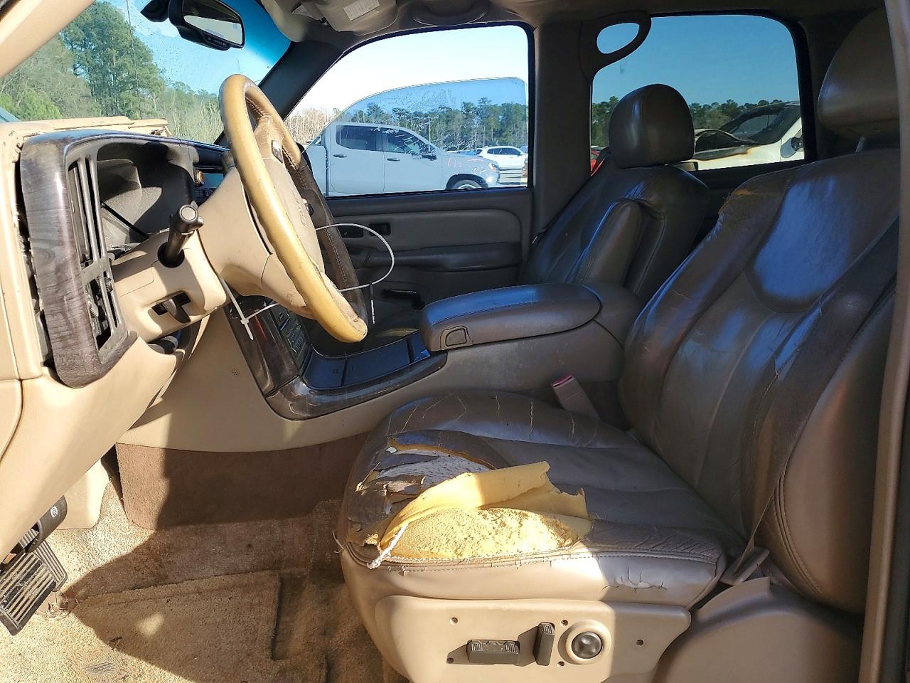 2003 GMC YUKON DENALI photo 19