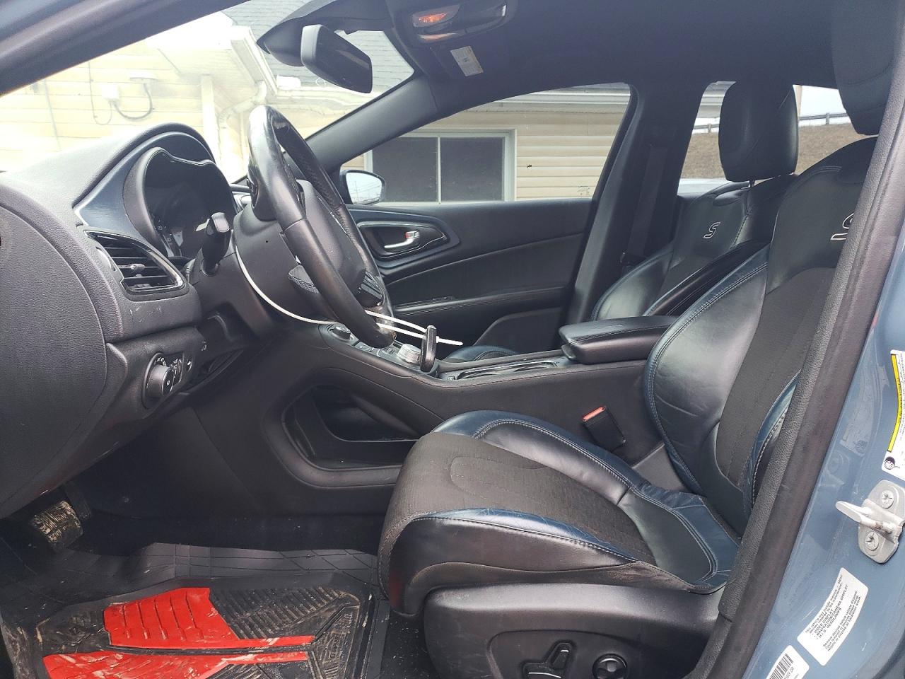 2015 CHRYSLER 200 S photo 7