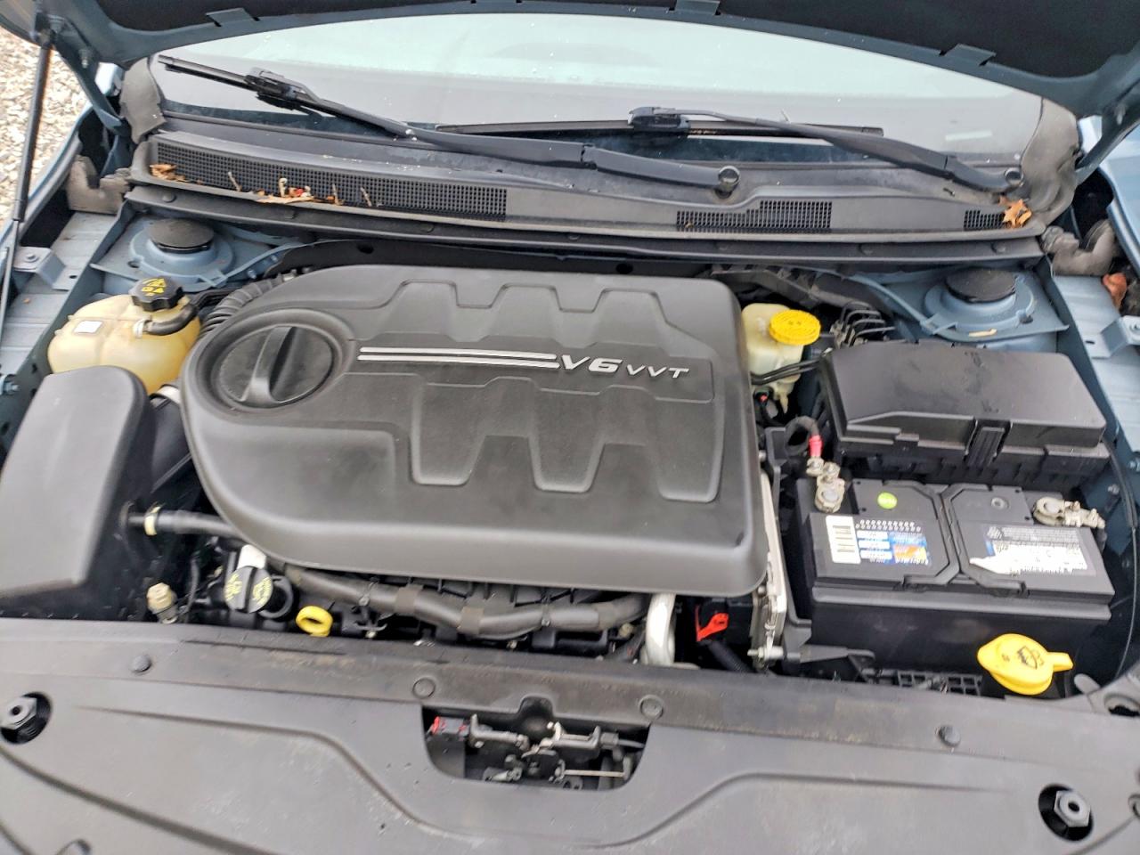 2015 CHRYSLER 200 S photo 11
