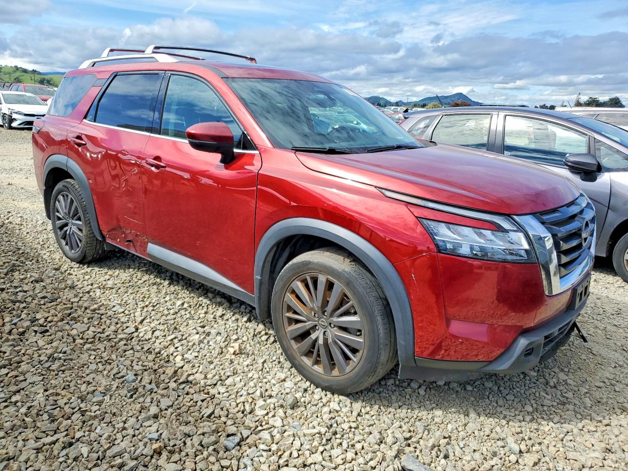 2023 NISSAN PATHFINDER SL photo 4