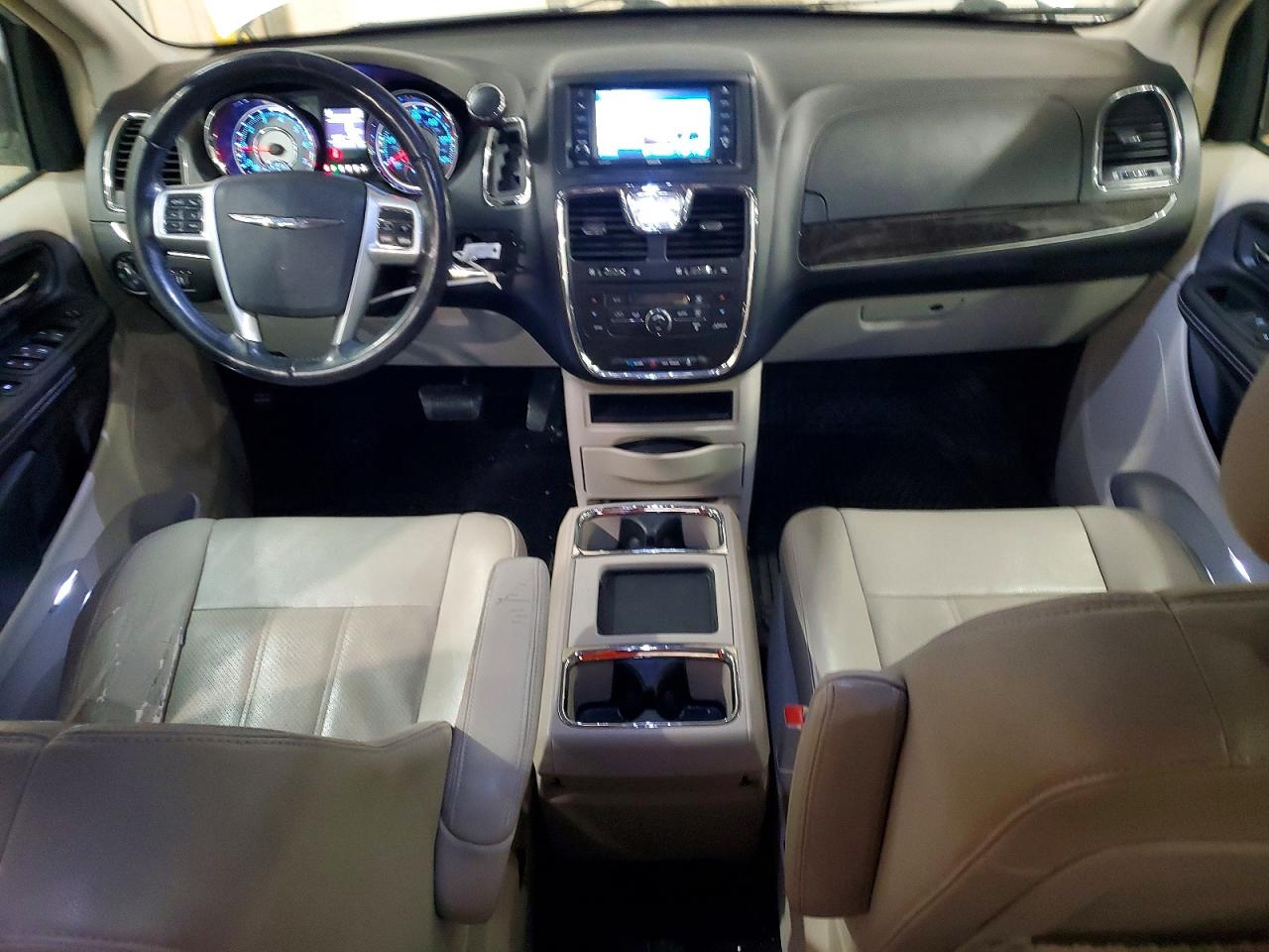 2012 CHRYSLER TOWN & COUNTRY TOURING photo 22