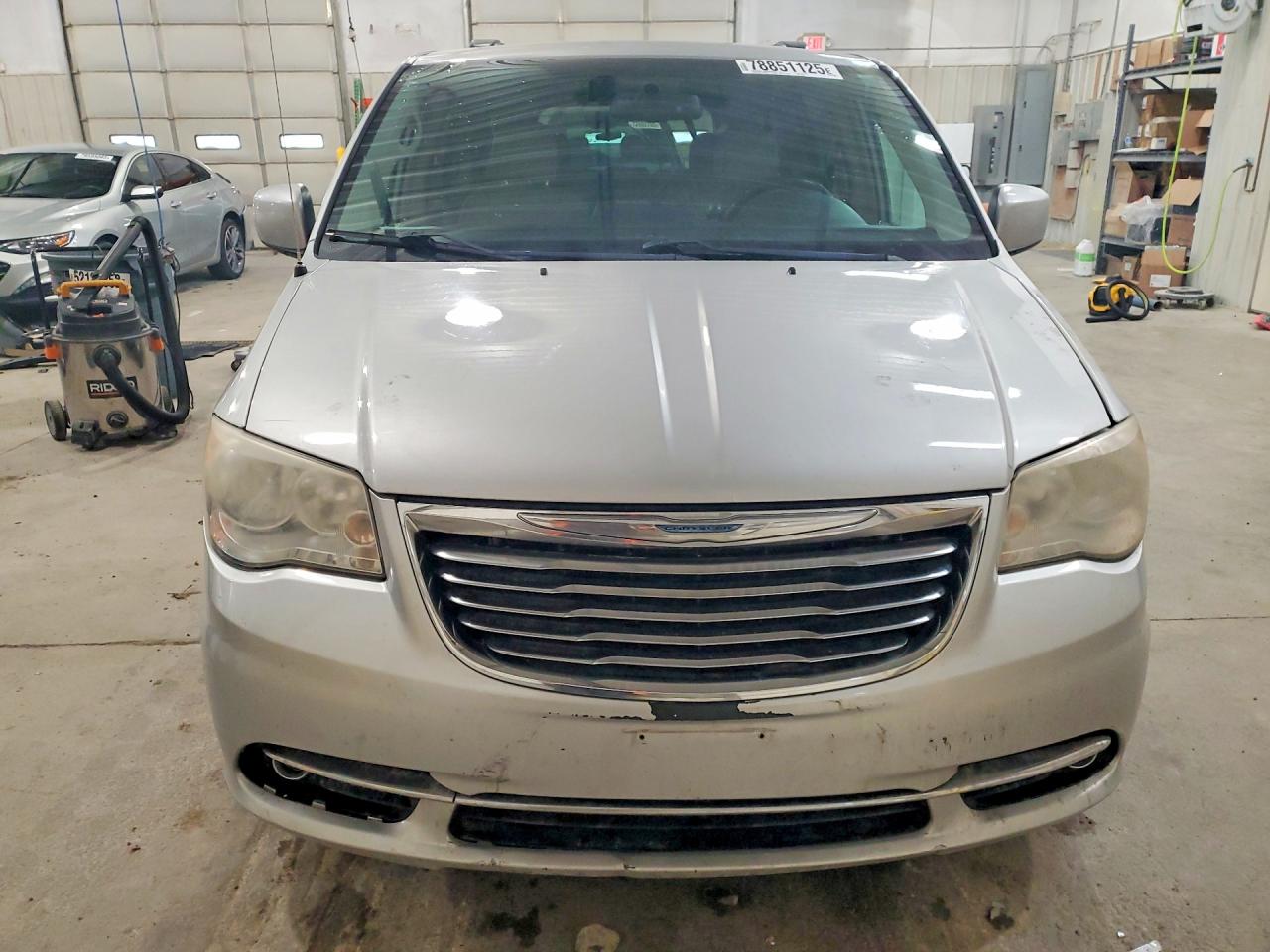 2012 CHRYSLER TOWN & COUNTRY TOURING photo 13
