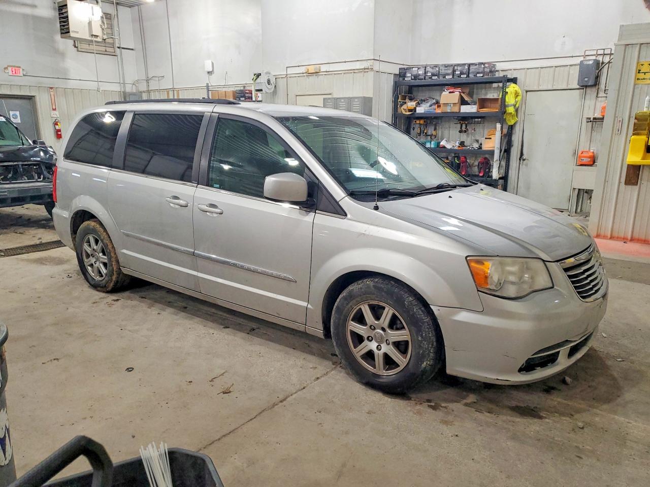 2012 CHRYSLER TOWN & COUNTRY TOURING photo 10