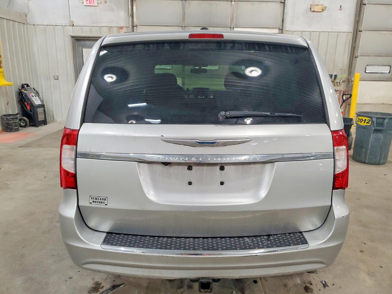 2012 CHRYSLER TOWN & COUNTRY TOURING photo 16