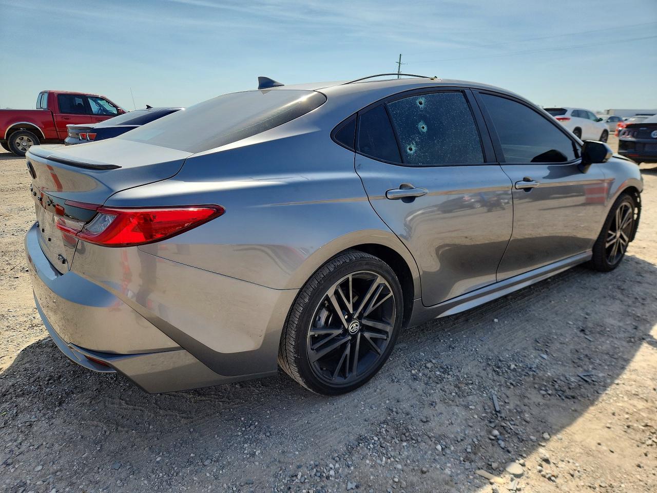 2025 TOYOTA CAMRY XSE photo 3