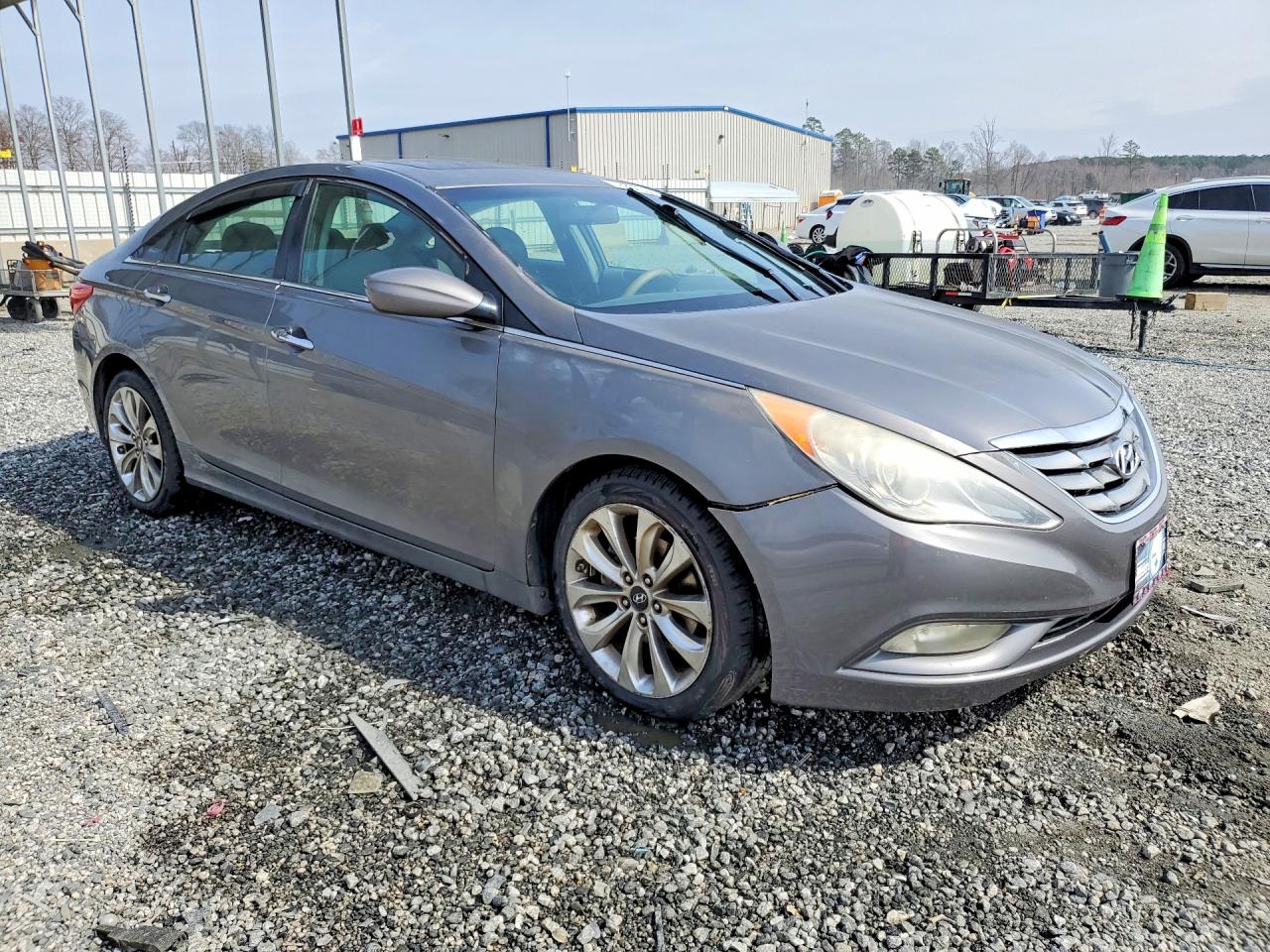 2011 HYUNDAI SONATA SE photo 4