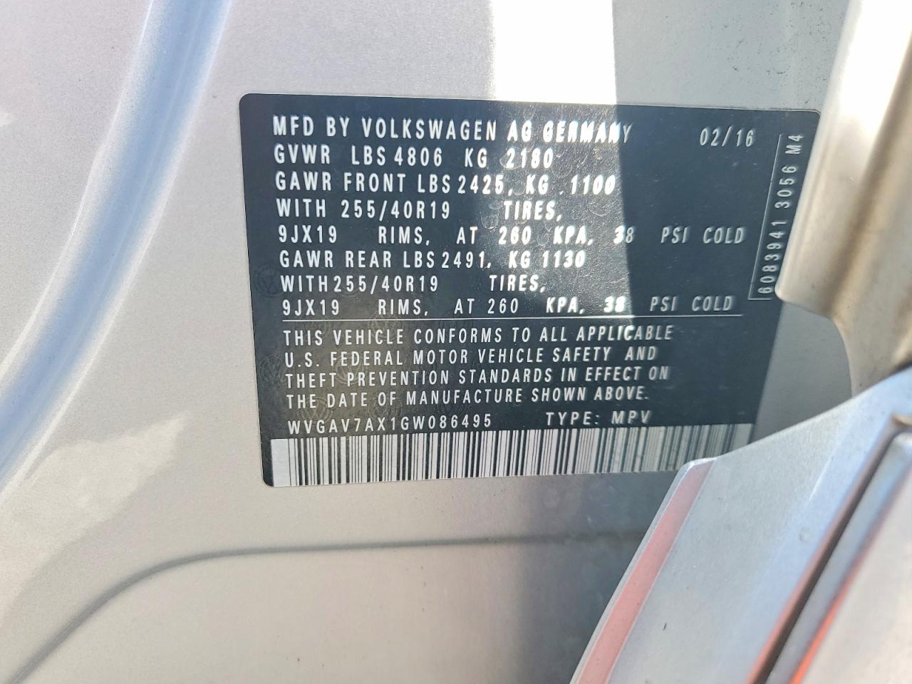 2016 VOLKSWAGEN TIGUAN S photo 25