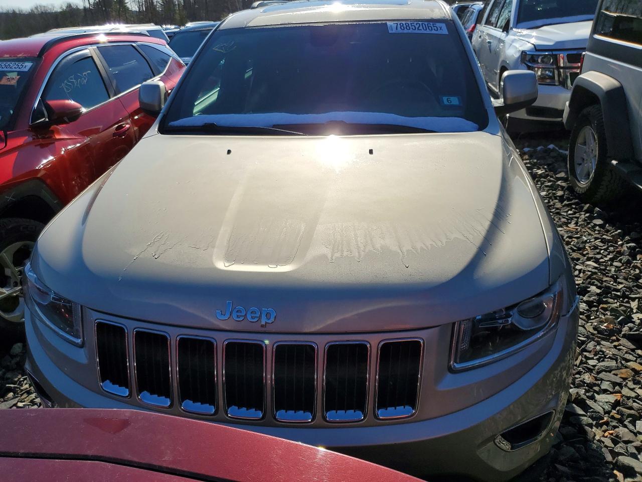 2014 JEEP GRAND CHEROKEE LAREDO photo 9