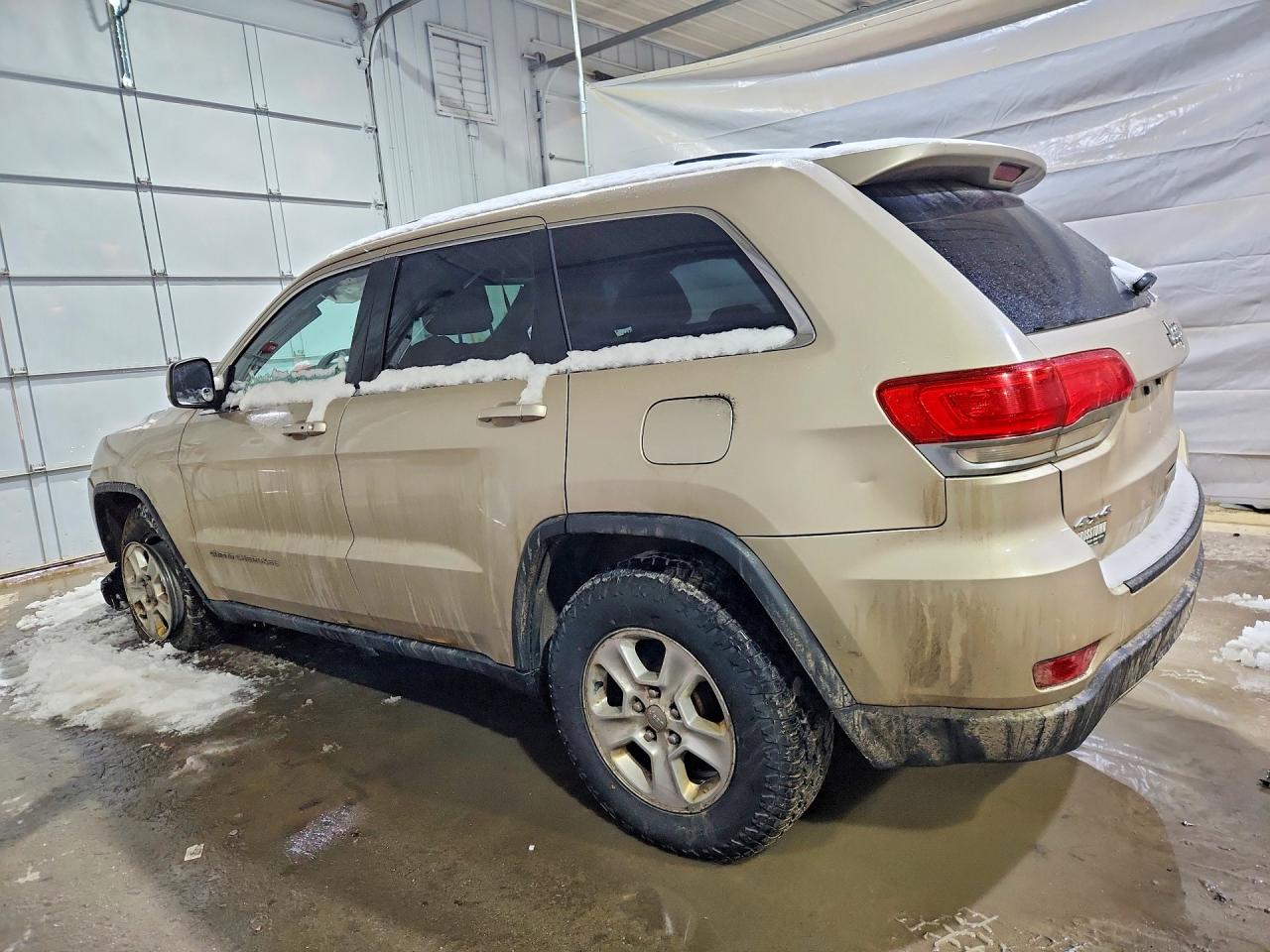 2014 JEEP GRAND CHEROKEE LAREDO photo 3