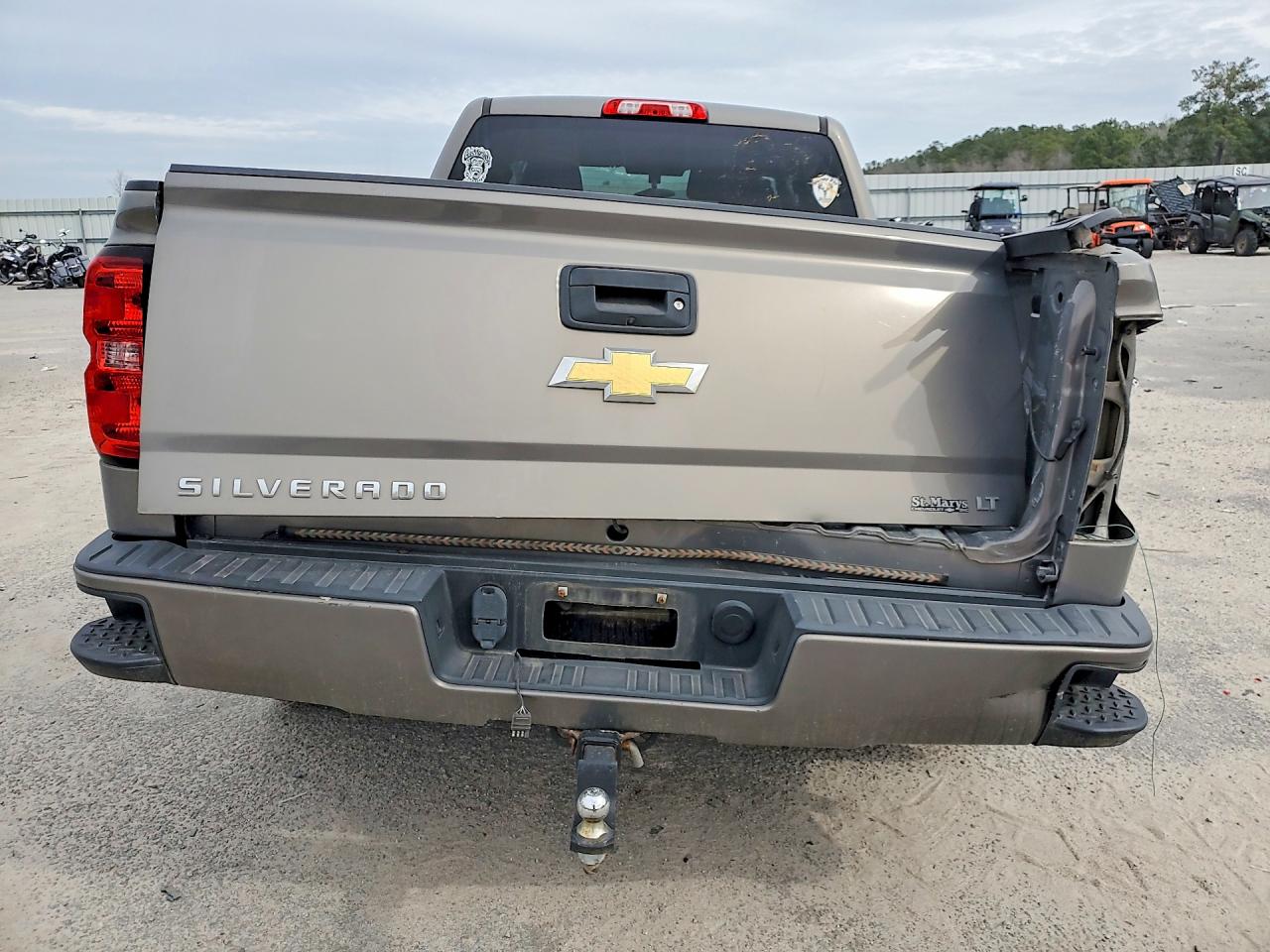 2017 CHEVROLET SILVERADO K1500 LT photo 11
