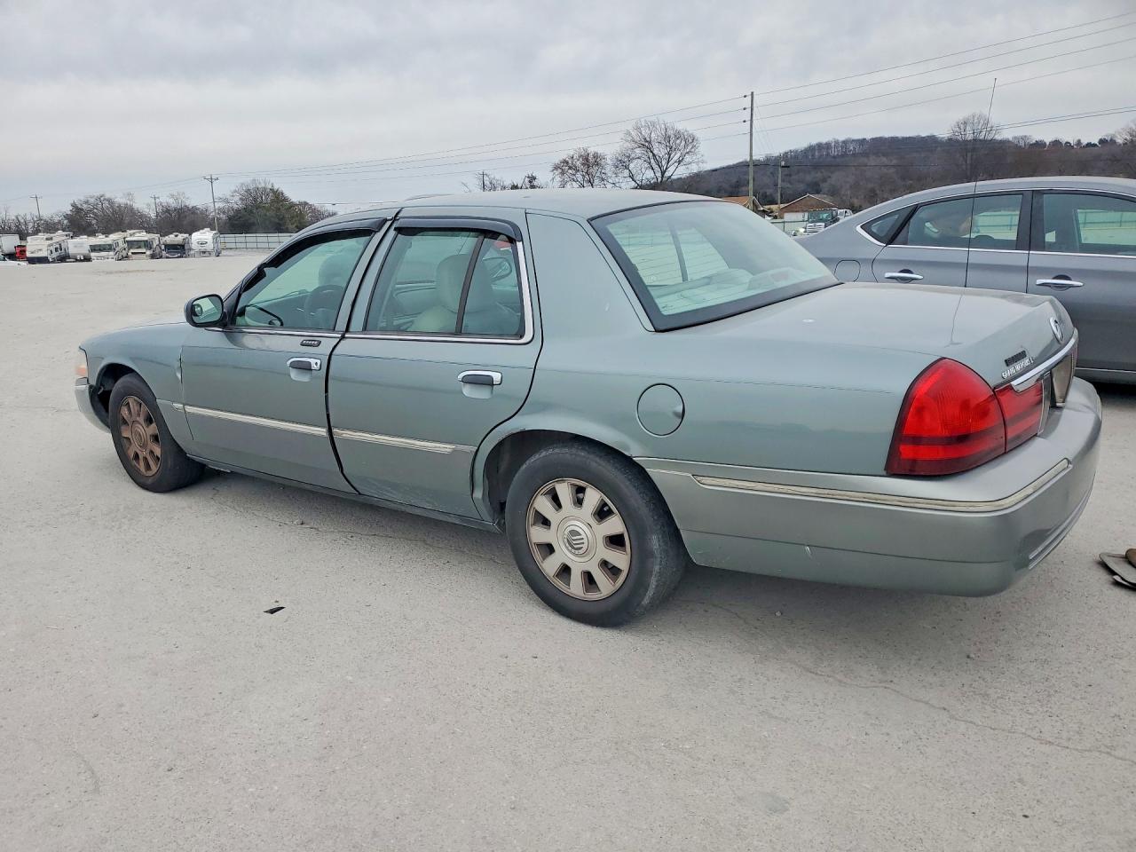 2005 MERCURY GRAND MARQUIS LS photo 2
