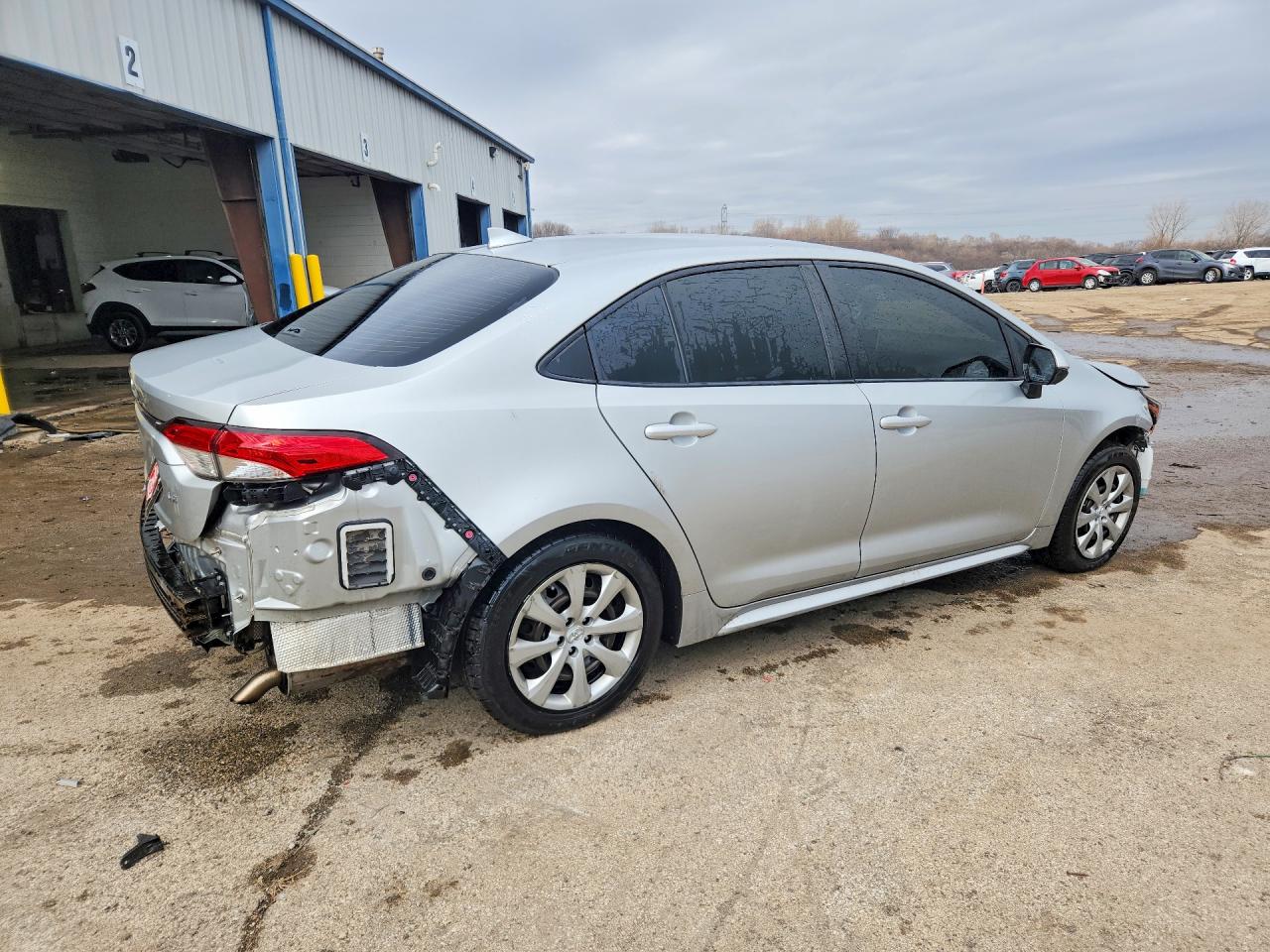 2020 TOYOTA COROLLA LE photo 3