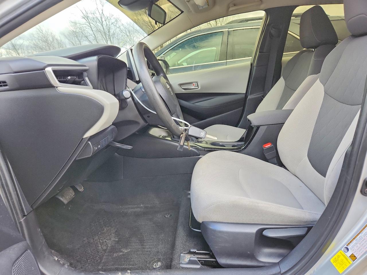 2020 TOYOTA COROLLA LE photo 7