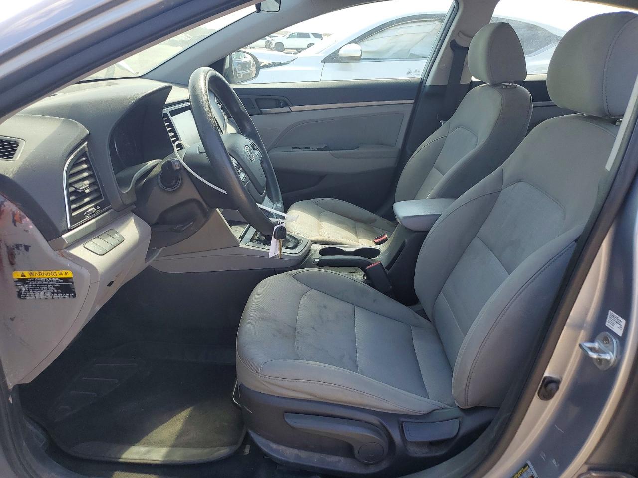 2017 HYUNDAI ELANTRA SE photo 7