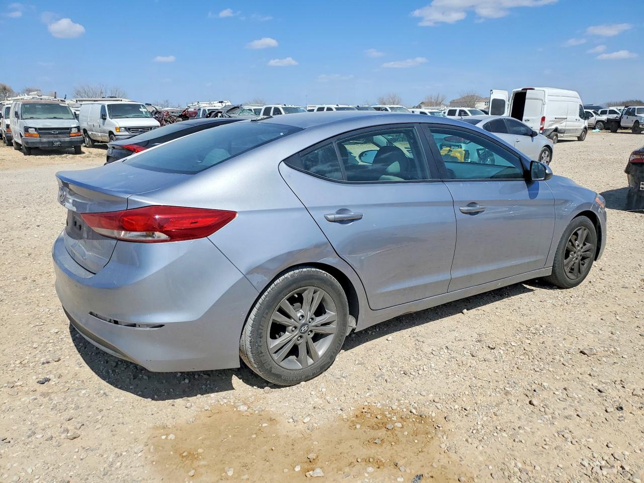 2017 HYUNDAI ELANTRA SE photo 3