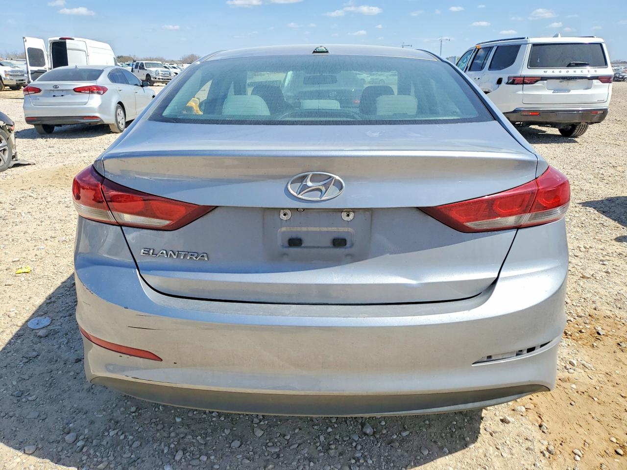 2017 HYUNDAI ELANTRA SE photo 6