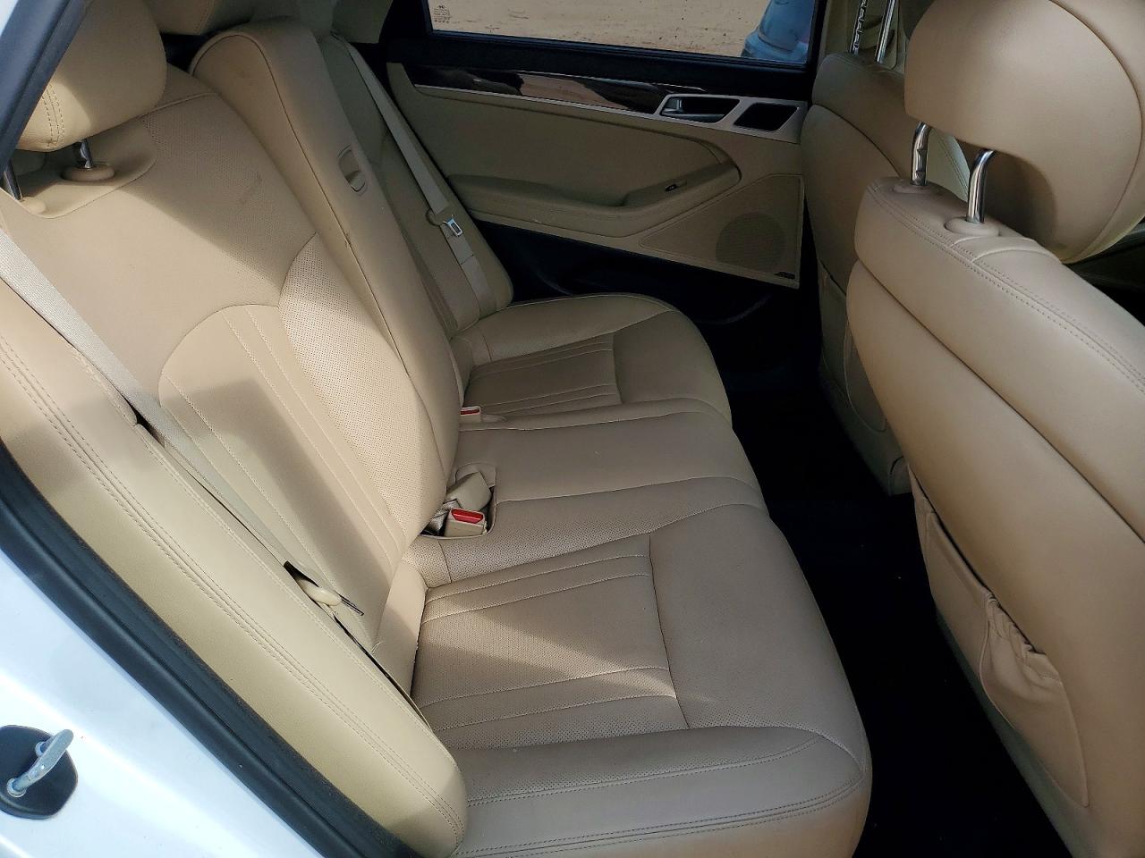 2015 HYUNDAI GENESIS 3.8L photo 10