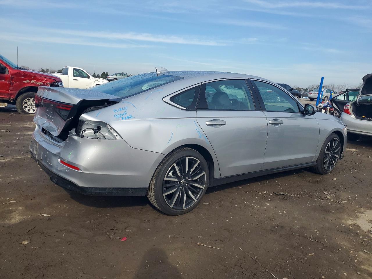 2025 HONDA ACCORD TOURING HYBRID photo 3
