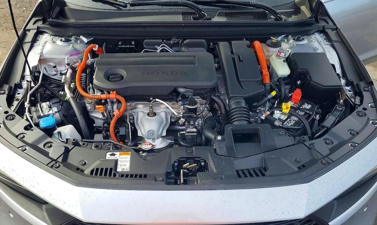 2025 HONDA ACCORD TOURING HYBRID photo 11