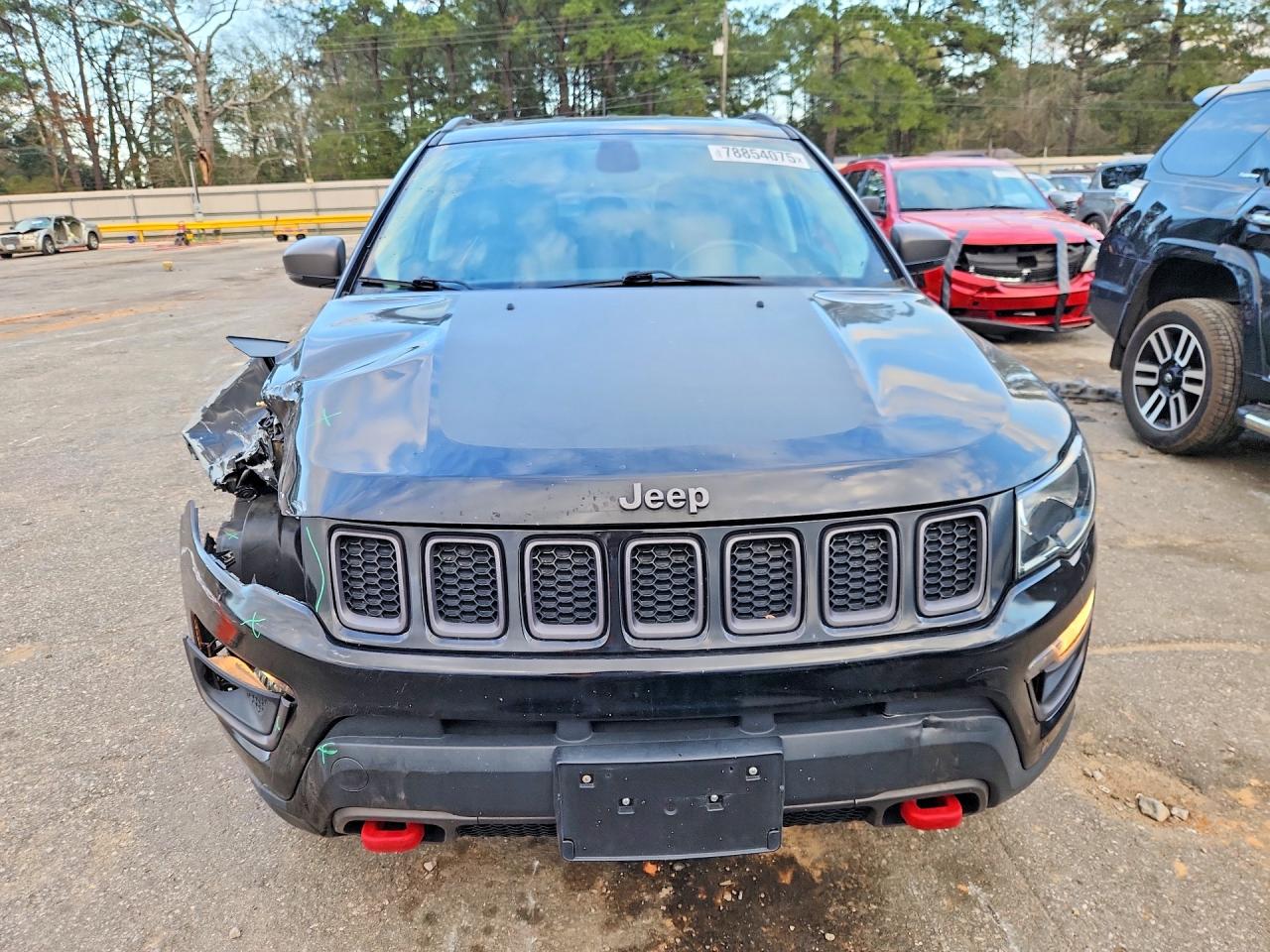 2019 JEEP COMPASS TRAILHAWK photo 5
