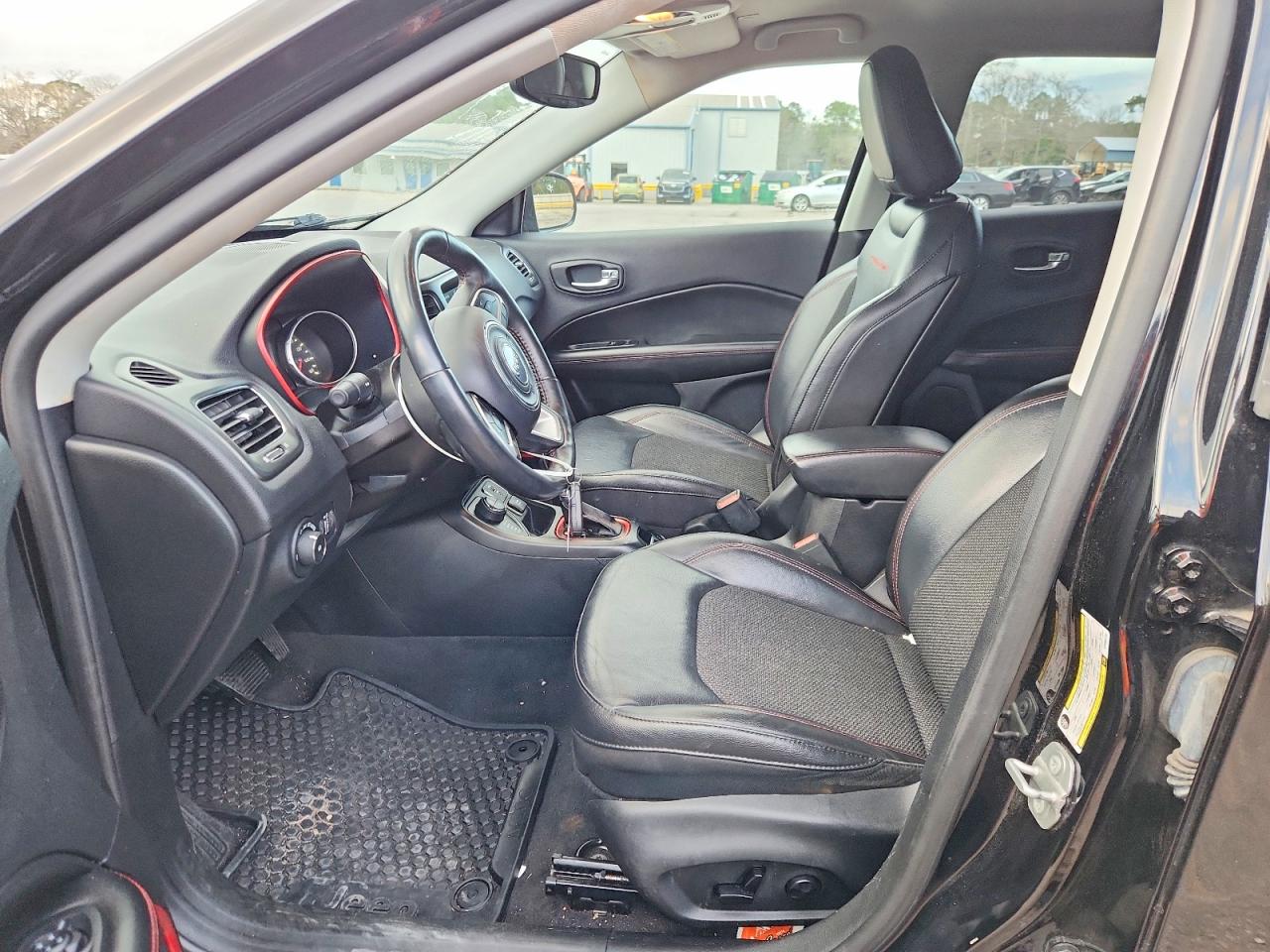 2019 JEEP COMPASS TRAILHAWK photo 7