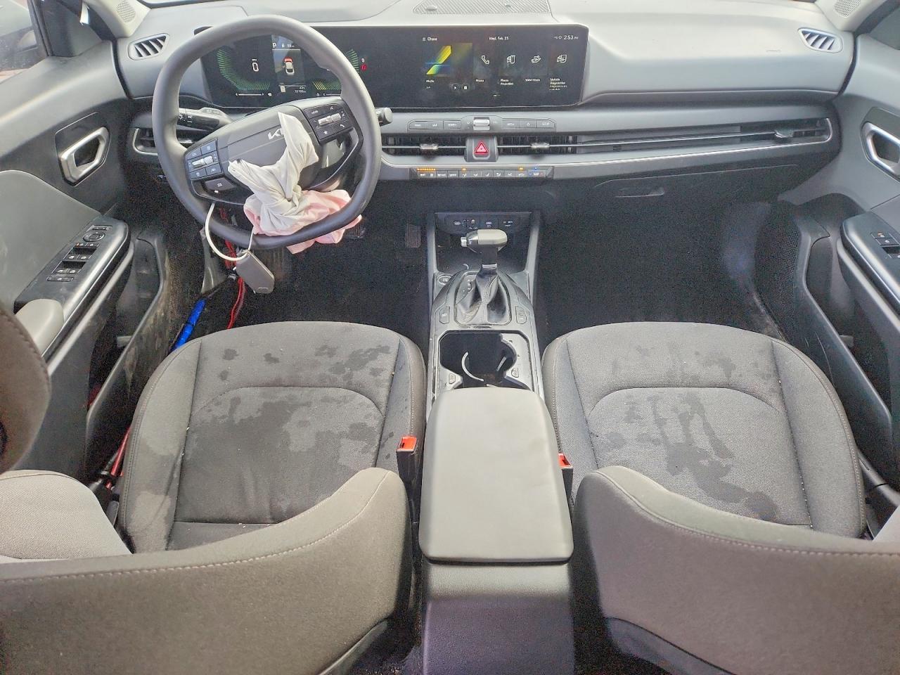 2025 KIA K4 LXS photo 22