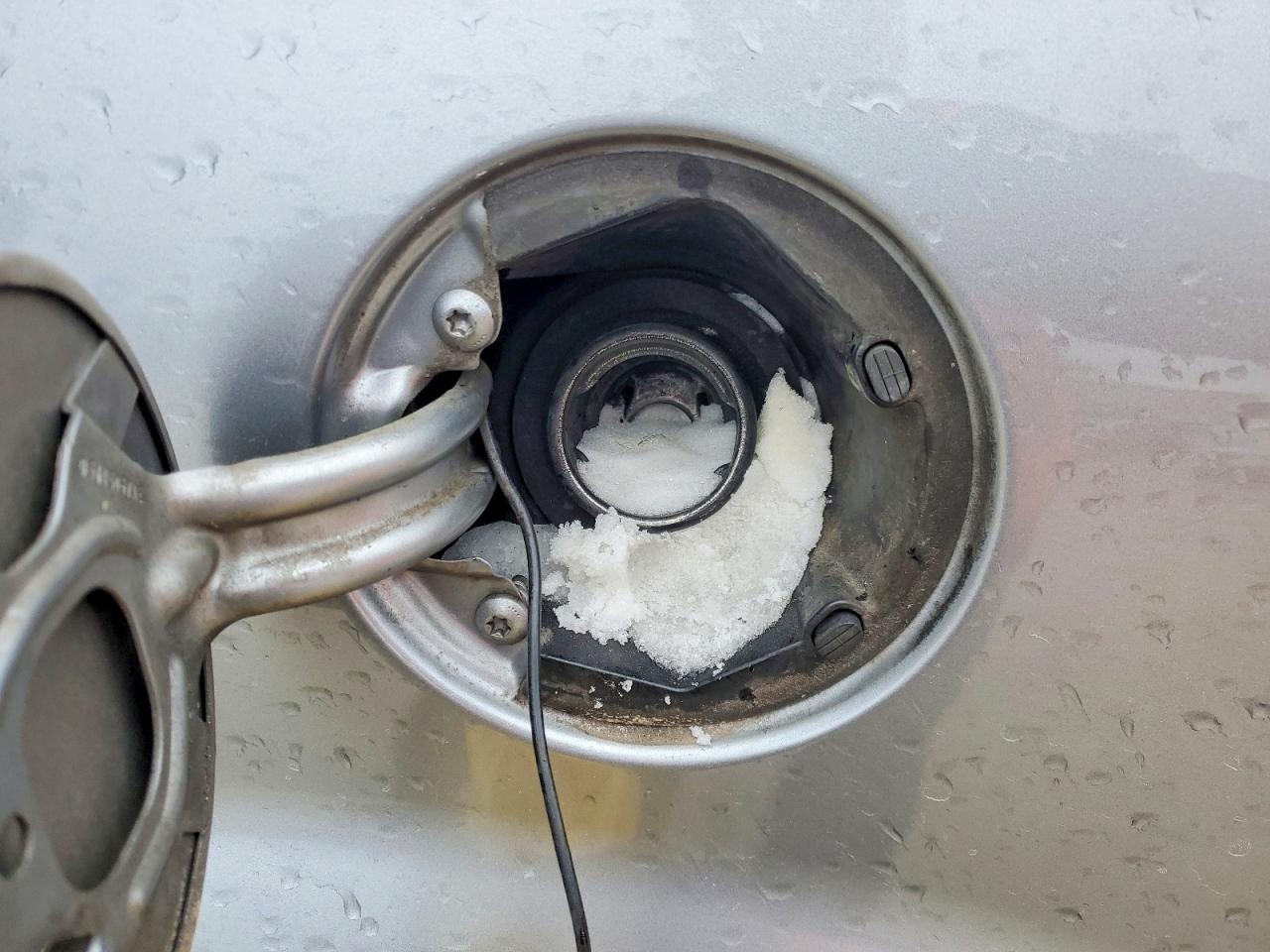2013 DODGE AVENGER SE photo 23